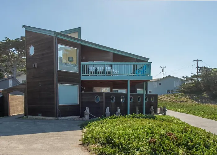 Knot-A-Care! Hot Tub!! Walk To Beach!! Bbq! Fast Wifi!!